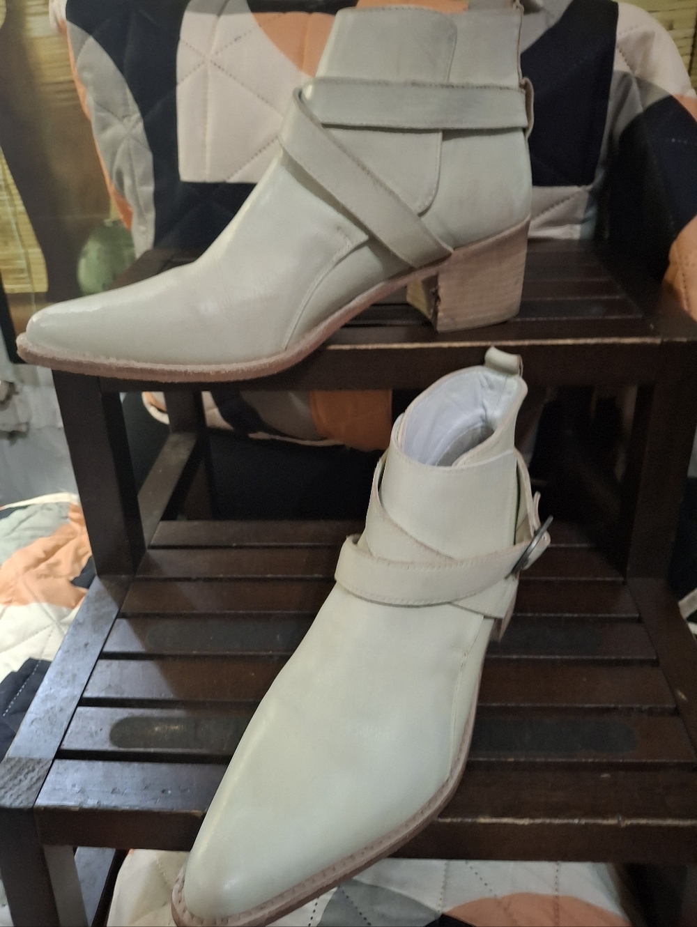 Boots - Picture 3 of 11